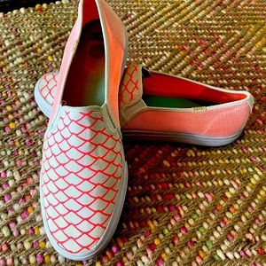 Neon mermaid slip on sneakers by keds size 8